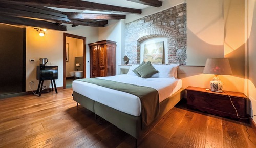 Deluxe Room, River View