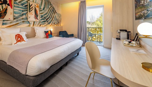 Suite, 1 King Bed, Non Smoking, Terrace