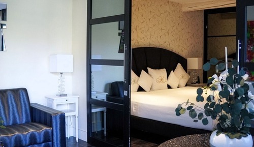 Suite, Garden View