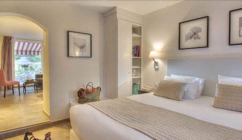 Family Room (Studio)