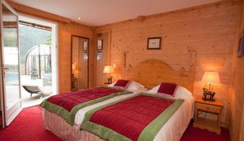 Double or Twin Room with Pool View