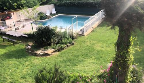 One-Bedroom Apartment with Garden View