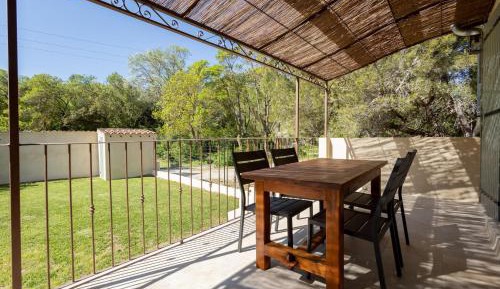 One-Bedroom Apartment with Garden View