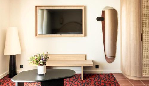 Queen Room