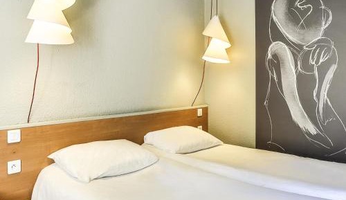 Standard Two Single Bed