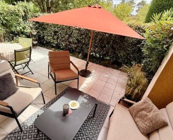 One-Bedroom Apartment with Terrace