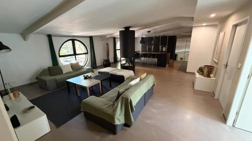 Two-Bedroom Apartment with City View