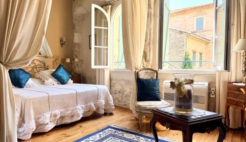 Queen Room with Garden View