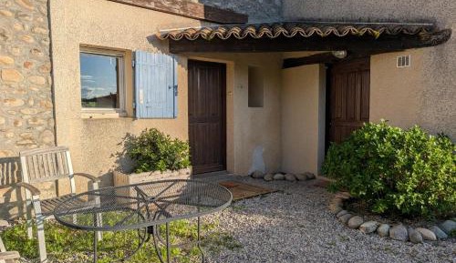 One-Bedroom Cottage