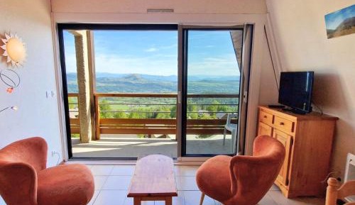 Apartment (12 adults)