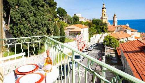 One-Bedroom Apartment with Balcony and City View