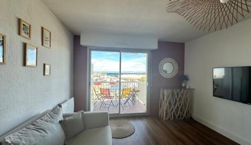 Apartment with View and Balcony