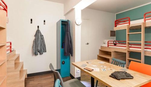 Combo Room with Shared Bathroom (6 people)