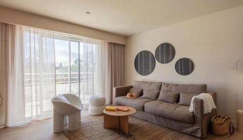One-Bedroom Apartment with Garden View