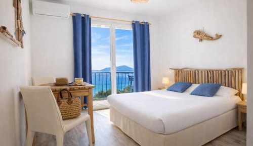 Superior Double Room With Terrace and Sea View