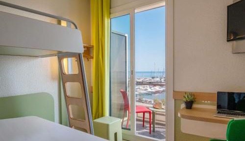 Triple Room with Sea View