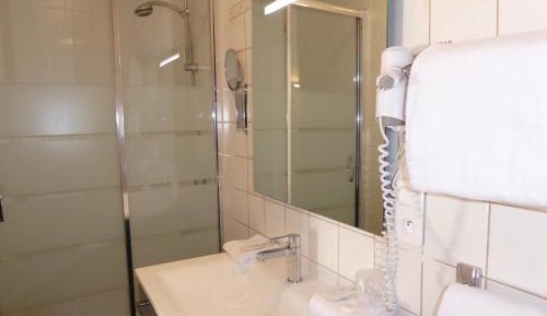 Small Standard Room