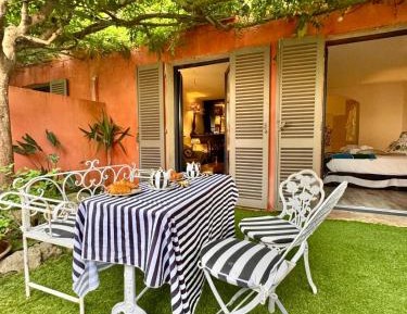 Chambre Deluxe avec petit déjeuner offert