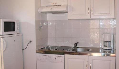 One Bedroom Apartment with hotel services