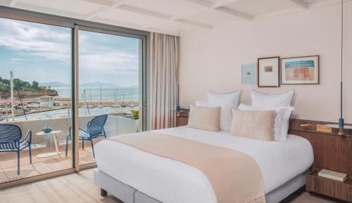 Executive Suite with Terrace and Sea View