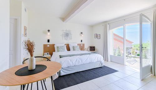 Studio with Terrace
