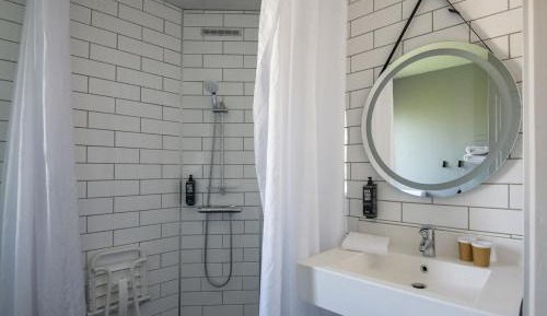 Two Double side-by-side Rooms