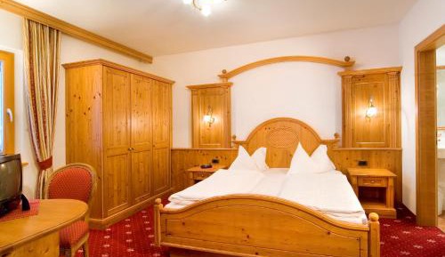 Classic Double Room