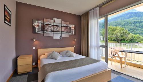 Deluxe Double Room with Balcony and Sea View