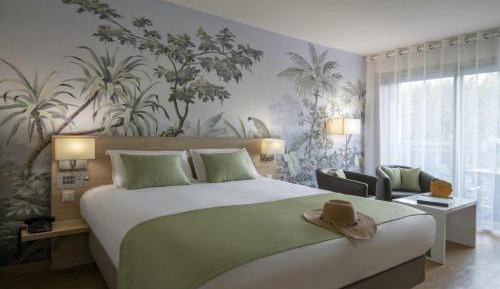 Deluxe Double Room with Shower