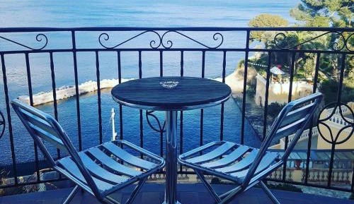 Double Room with Balcony and Sea View