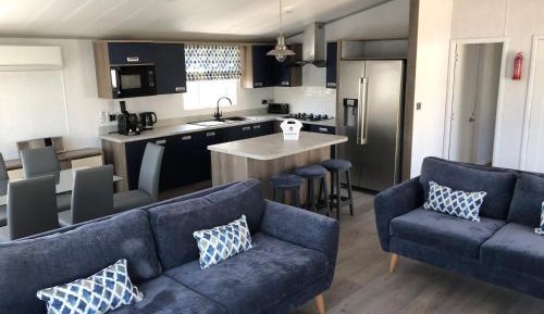 VIP Lodge Three-Bedroom