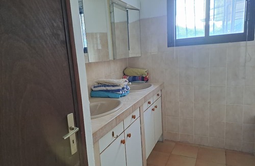 Castellar House | Holiday rental 7 km from the sea in the heights of menton