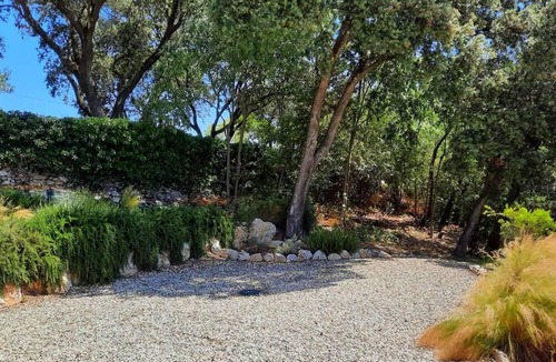 Caremeau House | Maison familiale spacieuse pour 8 personnes, piscine, calme et climatisation!