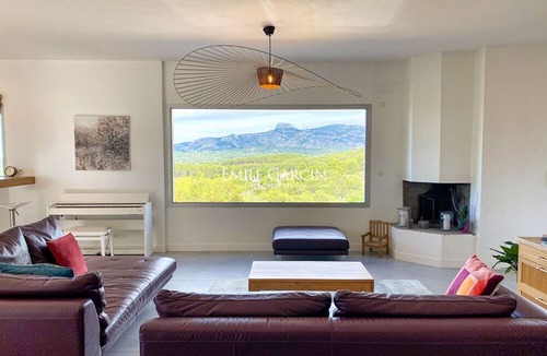 Gemenos Villa | Villa Sigarasse