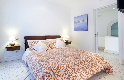 Sorrento Villa | Striking Villa on the Sorrento Peninsula