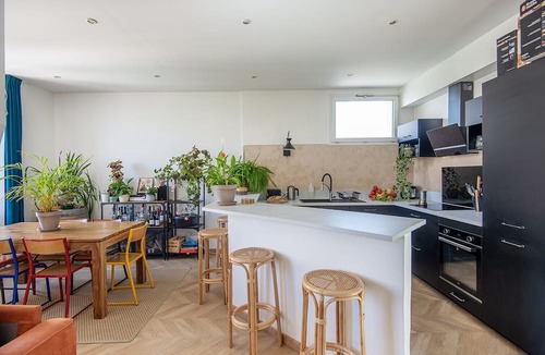 La Castellane Apartment | Apartment in the center of Marseille