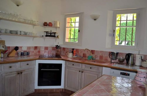 Tourtour Villa | Magnificent Provençal villa in a quiet private domain