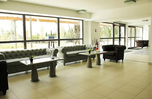 Eguilles Hotel | Pool Retreat 4 Mi to Château de la Gaude and Provence Vineyards