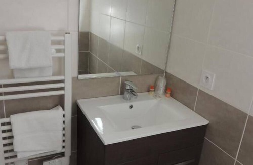 Eguilles Hotel | Charming Poolside Suite | 1.6 Mi to Aix Cathedral