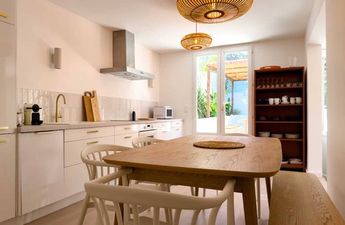 Niolon House | Calanca - Niolon - Renovated, sea view, 1 min walk