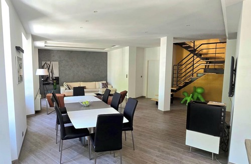 Saint-Tropez City Centre Apartment | Chic duplex in Saint-Tropez with parking