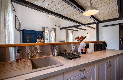 Villars House | House in Villars, in the ochre hills of the Luberon, Vaucluse