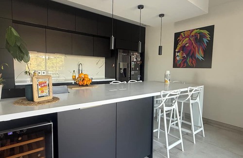 Caremeau House | Luxury villa in the hills above Nîmes