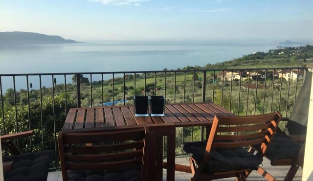 Apartment 'Franka' with Lake View, Shared Garden and Wi-Fi
